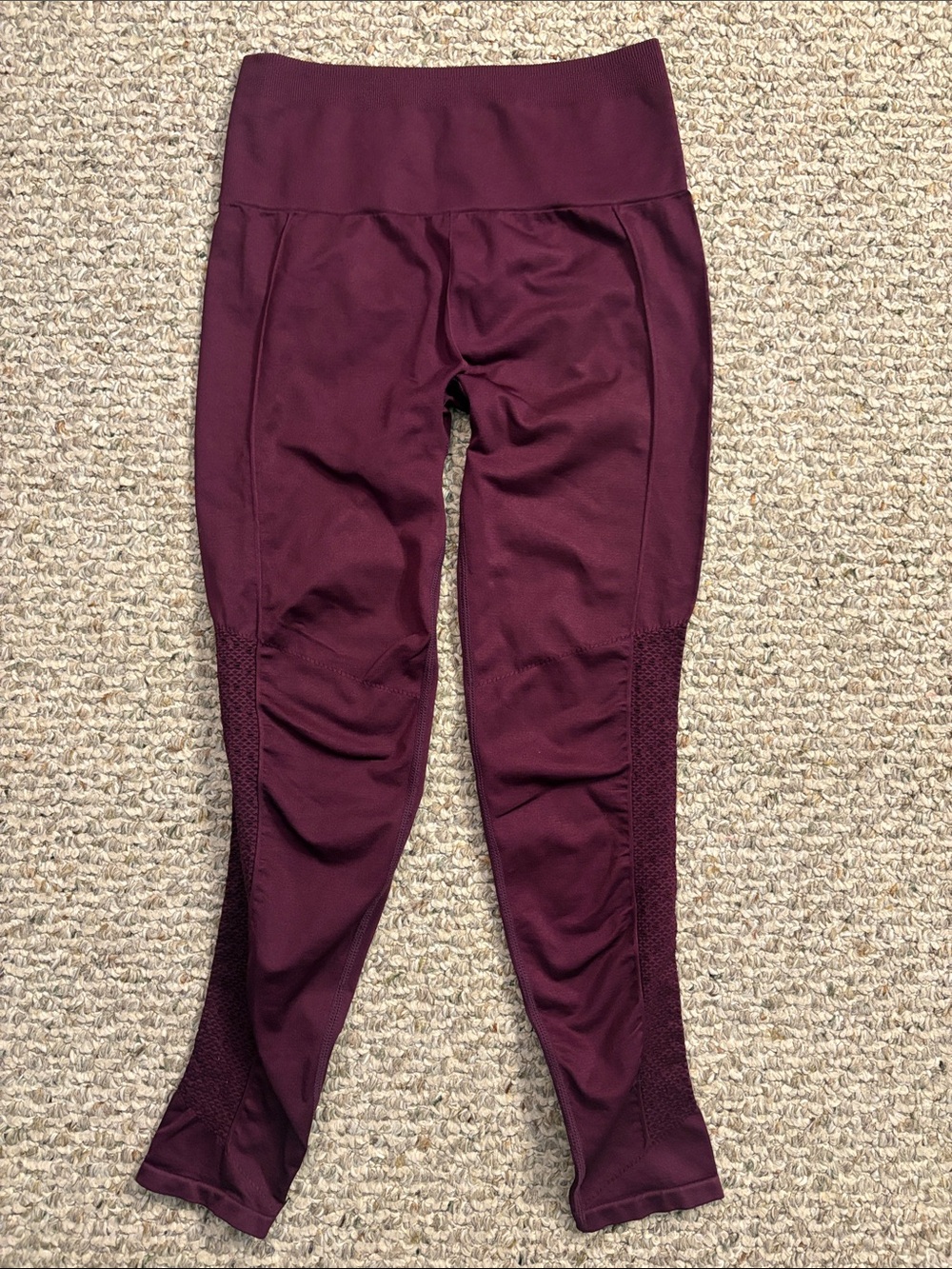 Fabletics Sync Seamless High Waisted 7/8 Burgundy Legging, Size S